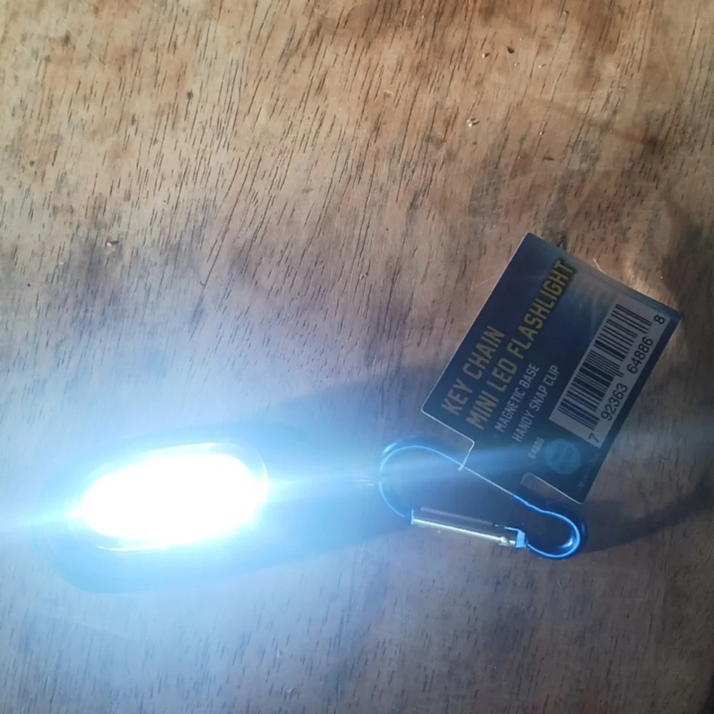 Key chain led flashlight - Picture 2 of 4